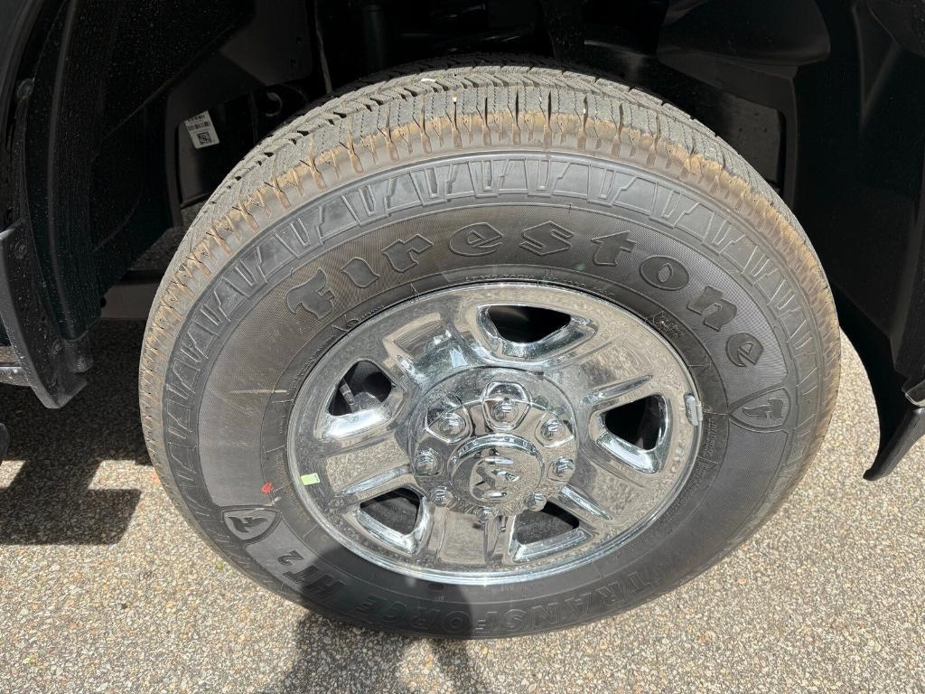 new 2025 Ram 3500 car, priced at $60,570