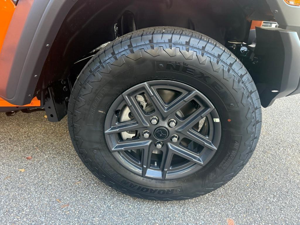 new 2025 Jeep Wrangler car, priced at $51,546