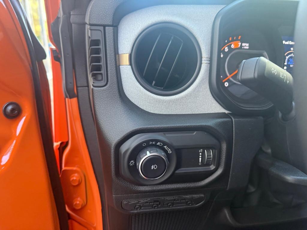 new 2025 Jeep Wrangler car, priced at $51,546