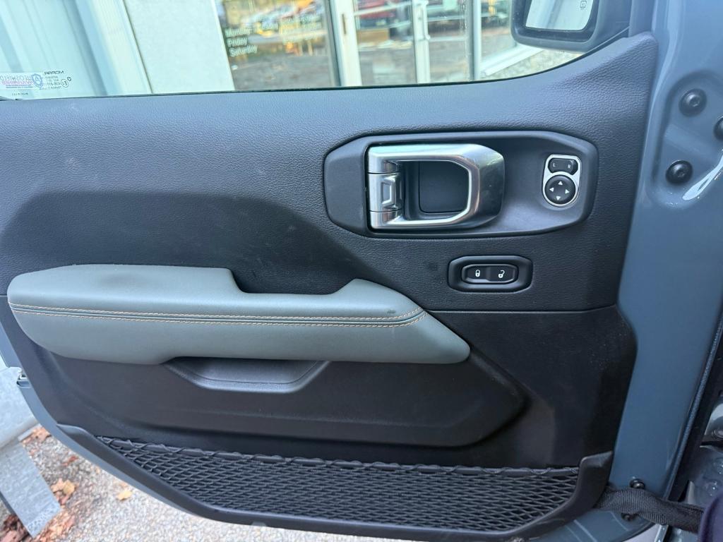 used 2025 Jeep Gladiator car, priced at $48,700