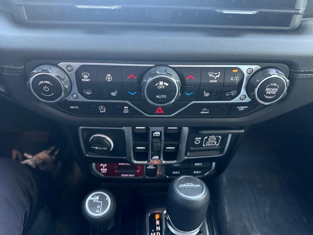 used 2025 Jeep Gladiator car, priced at $48,700