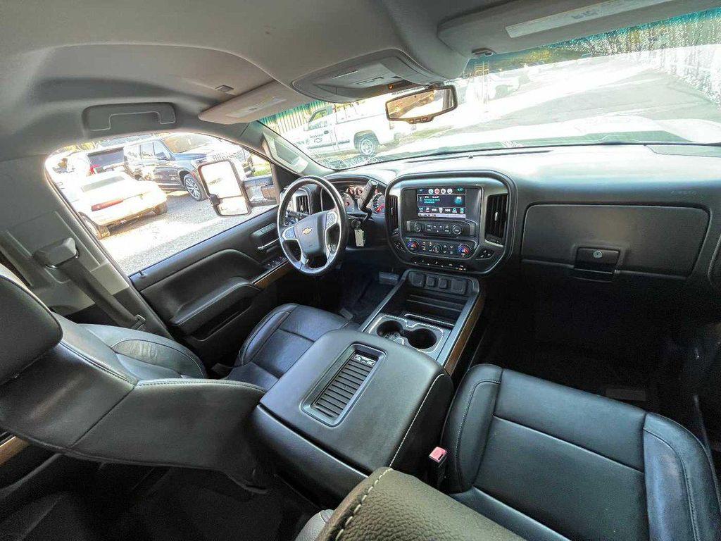 used 2018 Chevrolet Silverado 1500 car, priced at $32,990