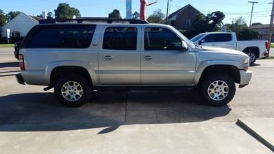 used 2004 Chevrolet Suburban car, priced at $7,990