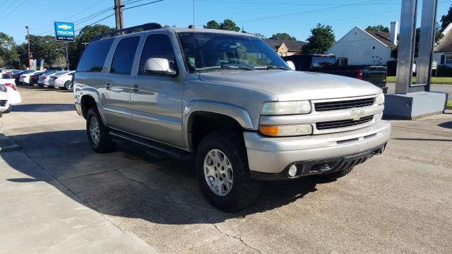 used 2004 Chevrolet Suburban car, priced at $8,990