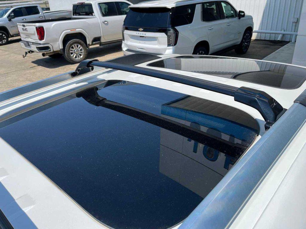 used 2021 GMC Acadia car, priced at $26,990