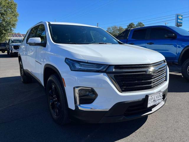 used 2023 Chevrolet Traverse car, priced at $32,990