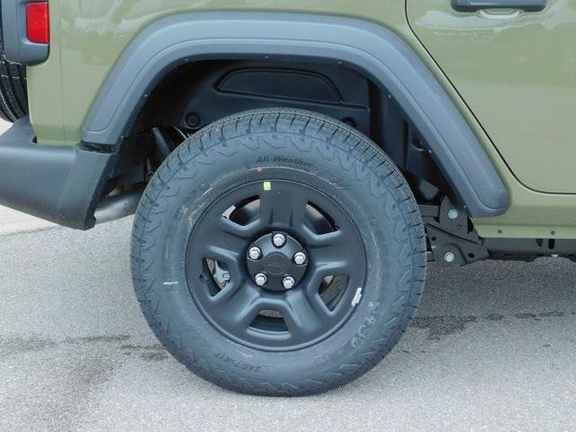 new 2025 Jeep Wrangler car, priced at $41,153