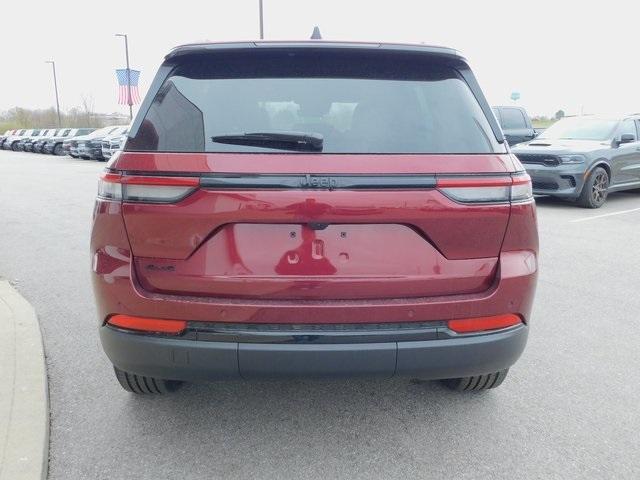 new 2025 Jeep Grand Cherokee car, priced at $43,967