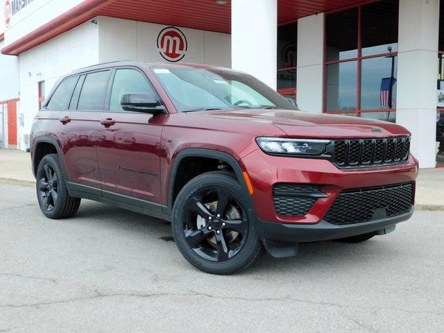 new 2025 Jeep Grand Cherokee car, priced at $43,967