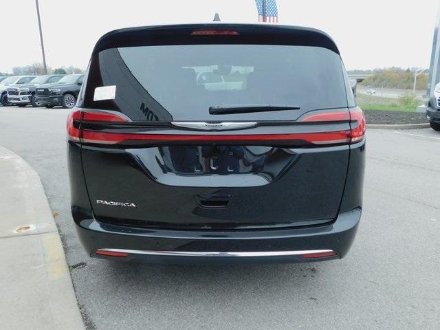new 2025 Chrysler Pacifica car, priced at $45,281