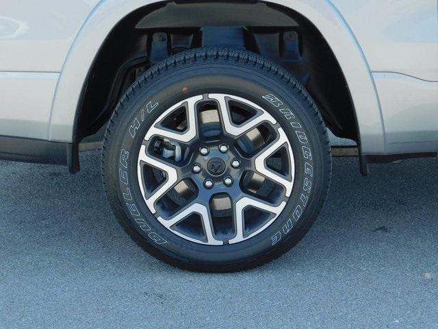 new 2025 Ram 1500 car, priced at $65,692