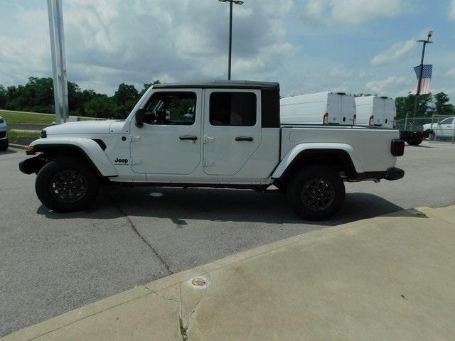 new 2025 Jeep Gladiator car, priced at $41,450