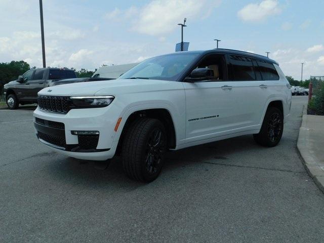new 2025 Jeep Grand Cherokee L car, priced at $69,015