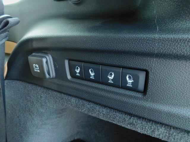 new 2025 Jeep Grand Cherokee L car, priced at $69,015