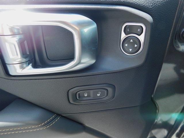 new 2025 Jeep Wrangler car, priced at $53,327