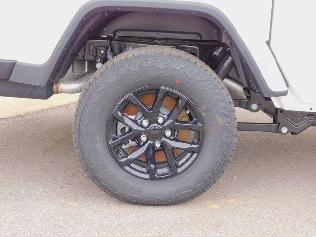 used 2023 Jeep Gladiator car, priced at $44,577