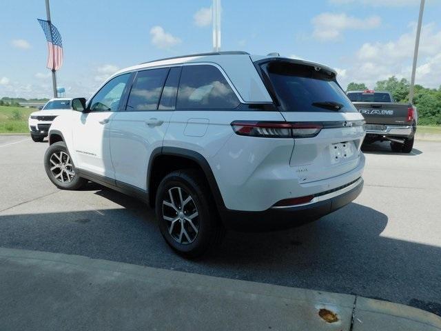 new 2025 Jeep Grand Cherokee car, priced at $47,163