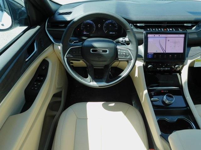 new 2025 Jeep Grand Cherokee car, priced at $47,163