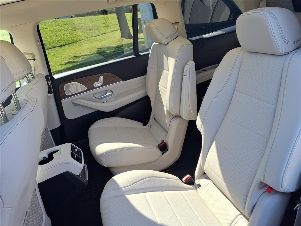 new 2026 Mercedes-Benz GLS 450 car, priced at $92,330