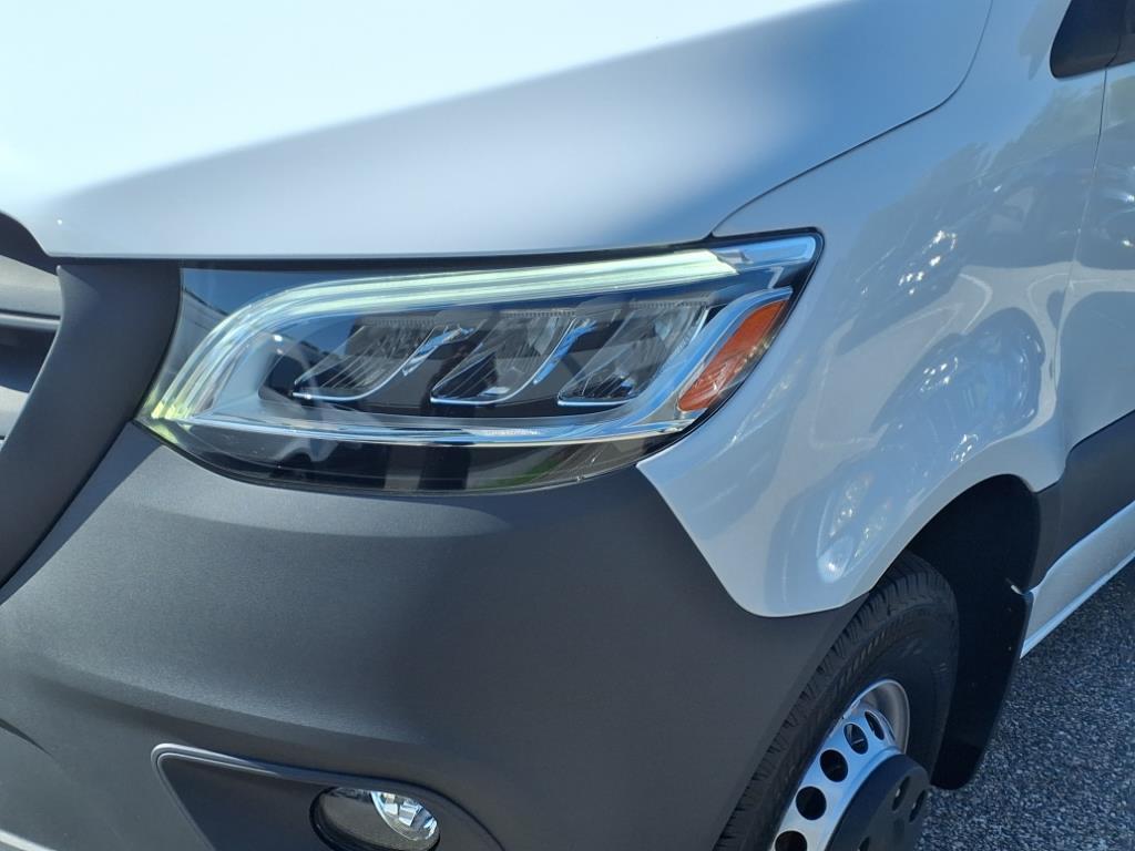 new 2025 Mercedes-Benz Sprinter 3500 car, priced at $74,517