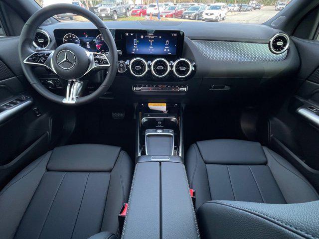 new 2025 Mercedes-Benz GLA 250 car, priced at $42,987