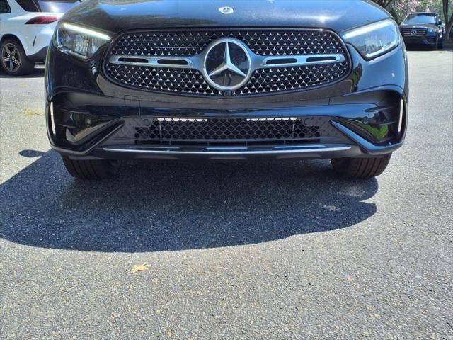 new 2025 Mercedes-Benz GLC 300 car, priced at $57,600