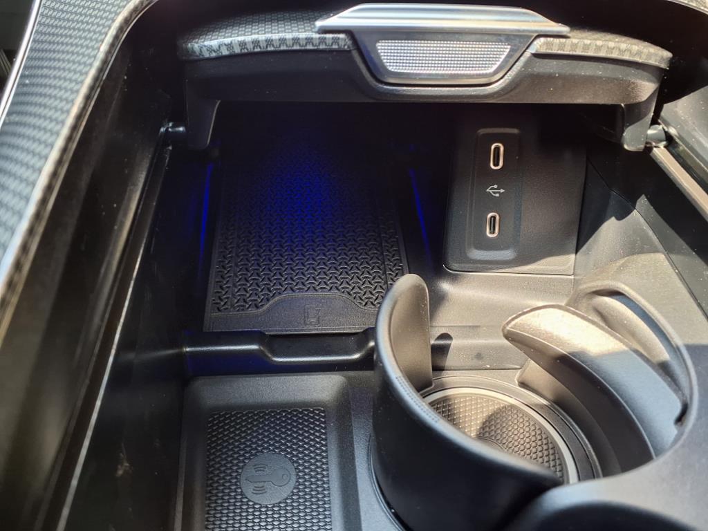 new 2025 Mercedes-Benz GLC 300 car, priced at $57,600