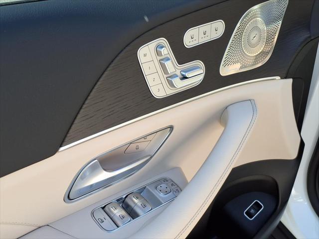 new 2025 Mercedes-Benz GLS 450 car, priced at $97,430