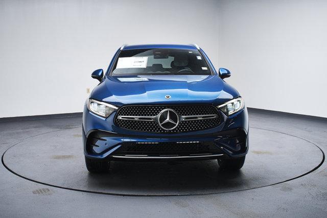 new 2024 Mercedes-Benz GLC 300 car, priced at $55,650