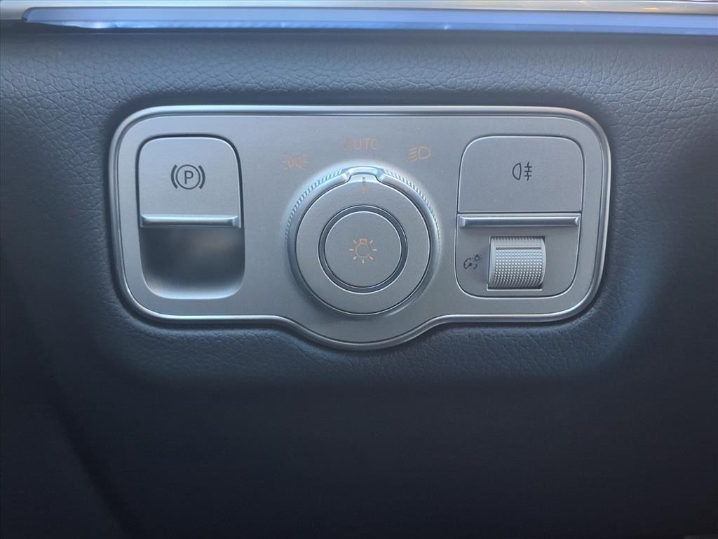 new 2026 Mercedes-Benz GLS 580 car, priced at $119,930