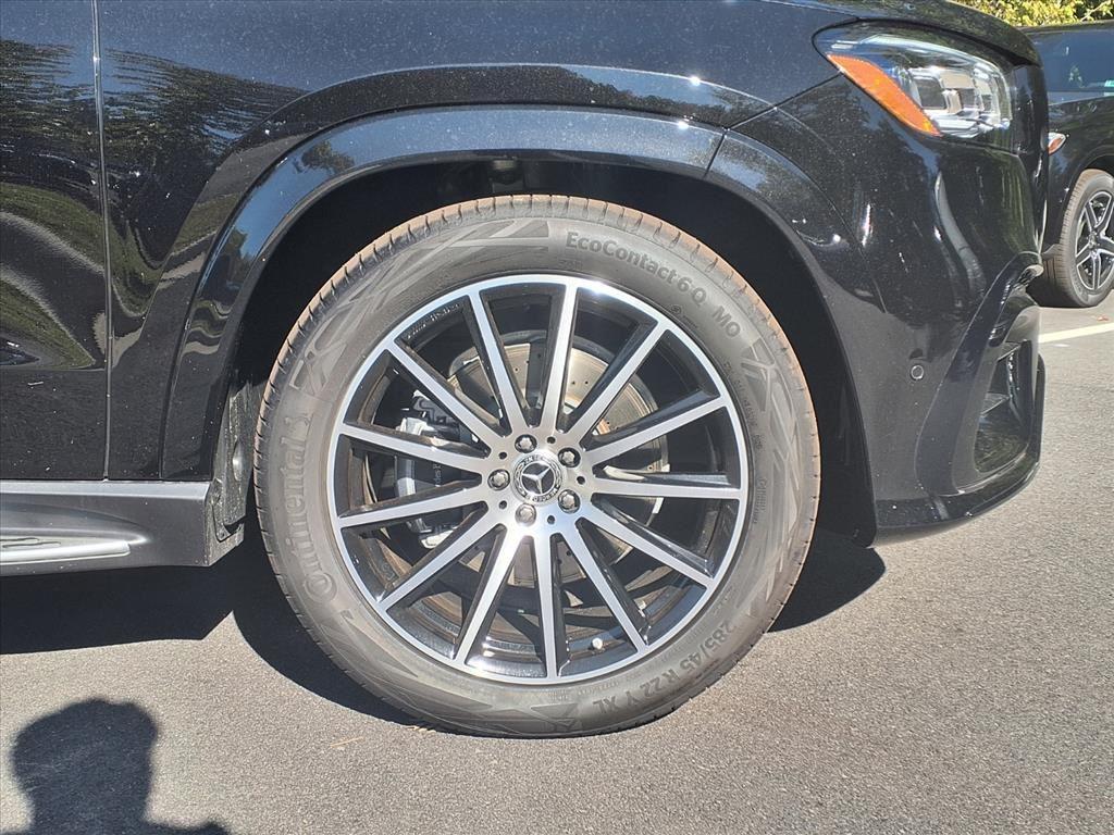 new 2026 Mercedes-Benz GLS 580 car, priced at $119,930