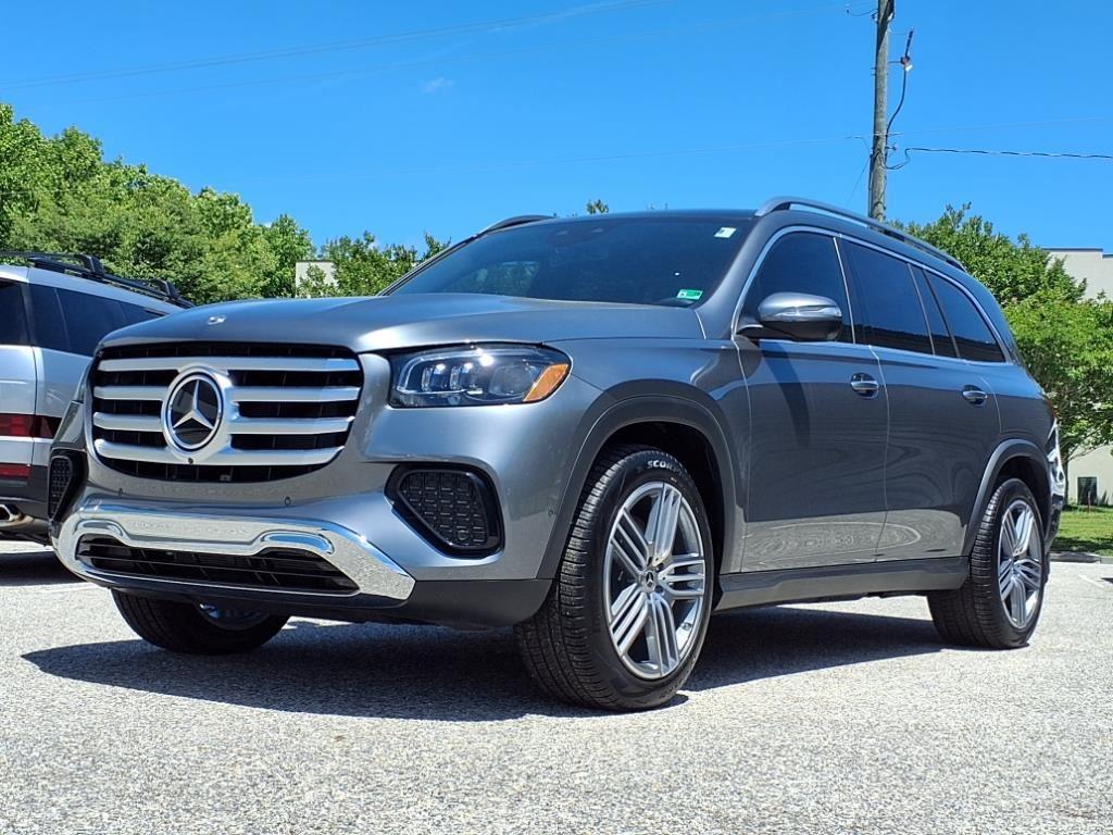 new 2025 Mercedes-Benz GLS 450 car, priced at $94,095