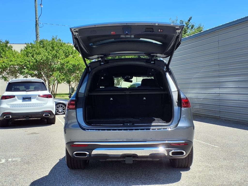 new 2025 Mercedes-Benz GLS 450 car, priced at $94,095