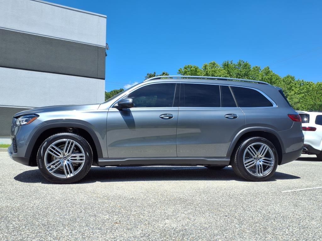 new 2025 Mercedes-Benz GLS 450 car, priced at $94,095