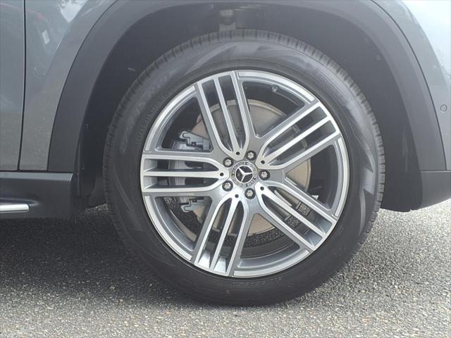 new 2025 Mercedes-Benz GLS 450 car, priced at $102,490