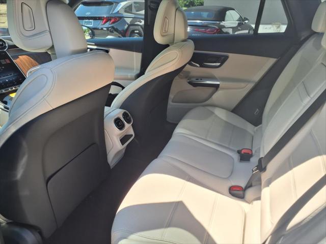 new 2025 Mercedes-Benz GLC 300 car, priced at $52,385