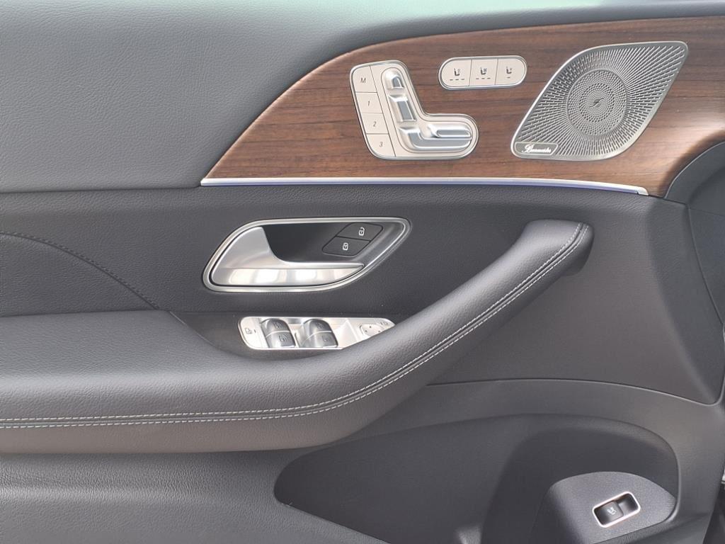 new 2025 Mercedes-Benz GLE 350 car, priced at $72,095