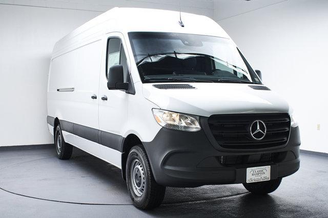 new 2024 Mercedes-Benz Sprinter 2500 car, priced at $67,077