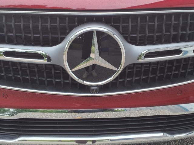 new 2025 Mercedes-Benz GLC 300 car, priced at $57,510
