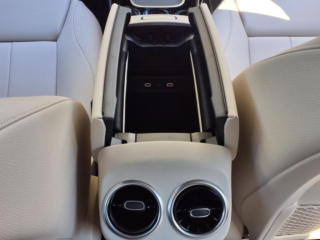 new 2025 Mercedes-Benz CLA 250 car, priced at $45,745