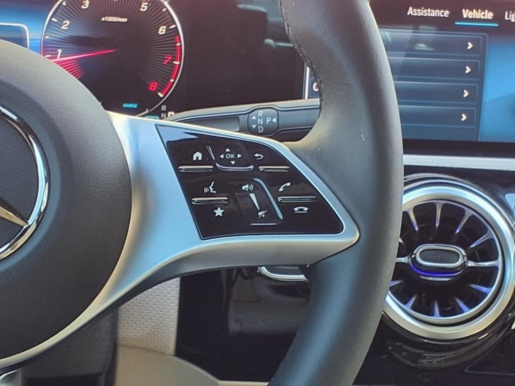 new 2025 Mercedes-Benz CLA 250 car, priced at $45,745