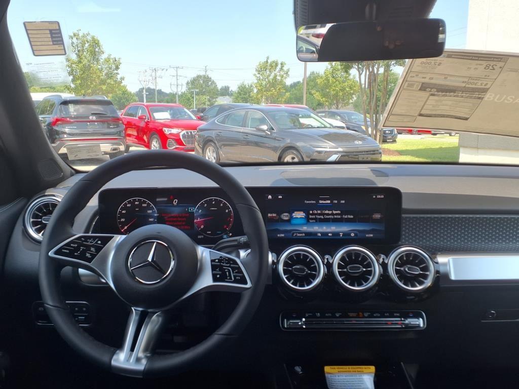new 2025 Mercedes-Benz GLB 250 car, priced at $47,145