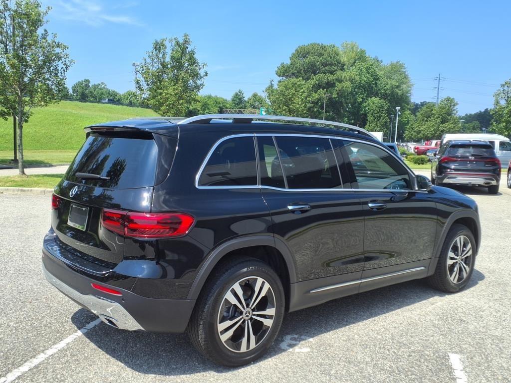 new 2025 Mercedes-Benz GLB 250 car, priced at $47,145