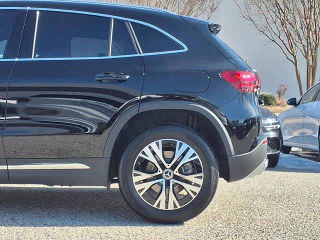 new 2025 Mercedes-Benz GLA 250 car, priced at $42,250
