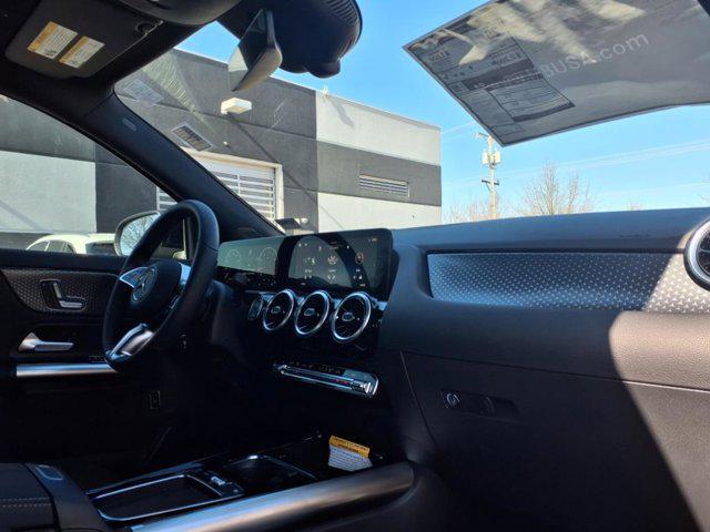 new 2025 Mercedes-Benz GLA 250 car, priced at $42,250