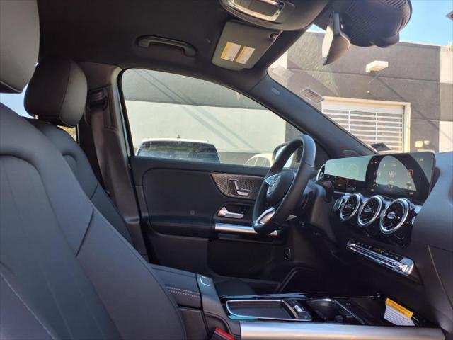 new 2025 Mercedes-Benz GLA 250 car, priced at $42,250