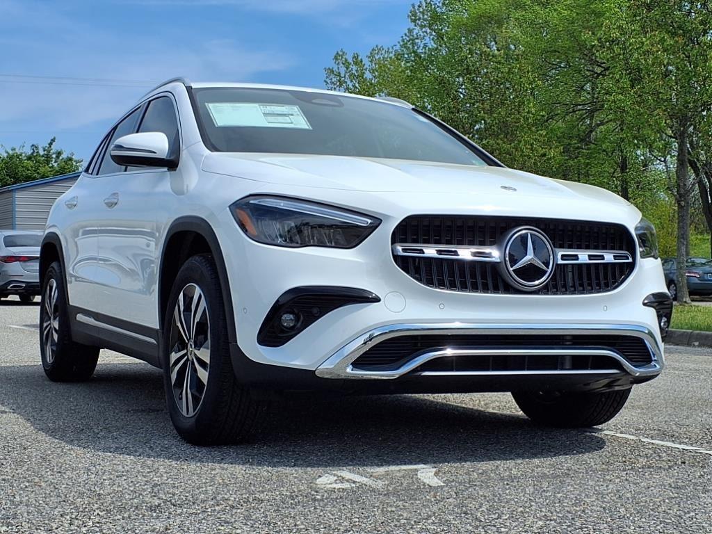 new 2025 Mercedes-Benz GLA 250 car, priced at $44,345