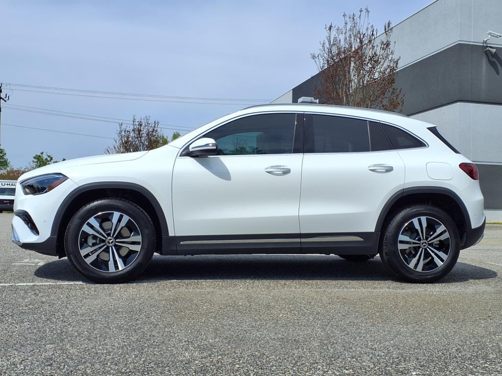 new 2025 Mercedes-Benz GLA 250 car, priced at $44,345