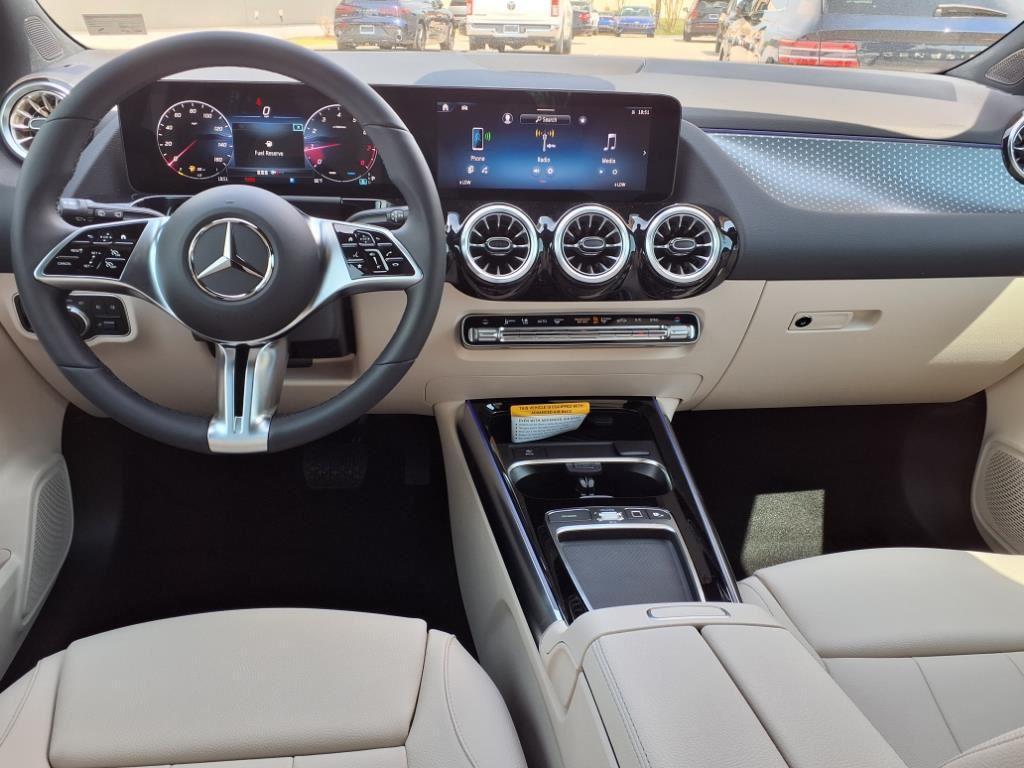new 2025 Mercedes-Benz GLA 250 car, priced at $44,345