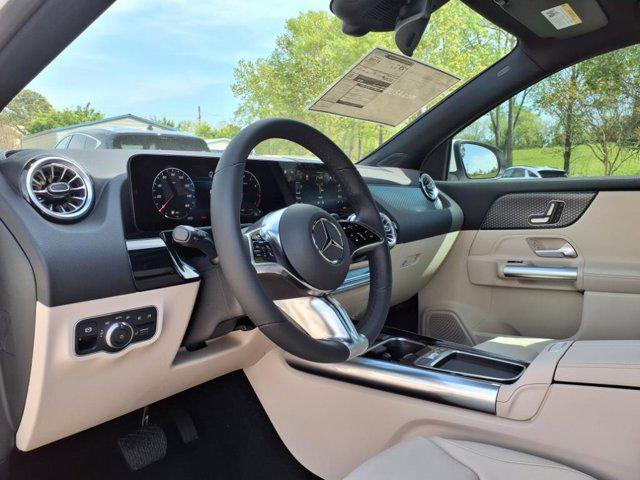 new 2025 Mercedes-Benz GLA 250 car, priced at $44,345